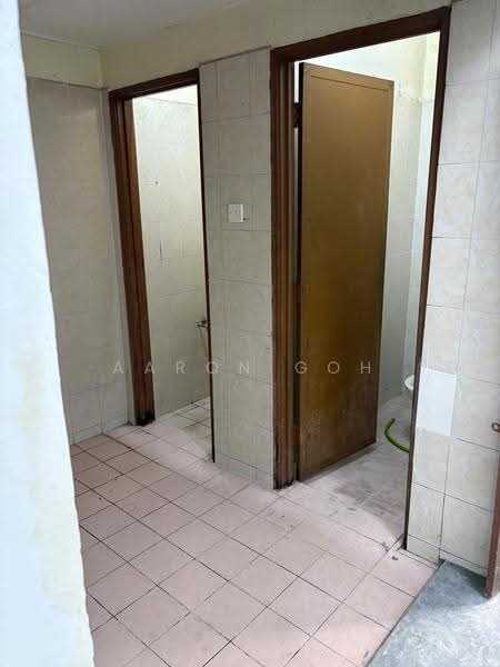 Shop for Rent in Bandar Tun Hussein Onn (Cheras) - Aaron Goh - Bathroom - PropertyGuru.com.my