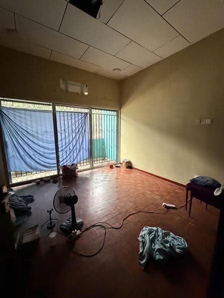 Commercial Bungalow for Rent in Bukit Baru (Melaka) - BL Bong - Interior - PropertyGuru.com.my