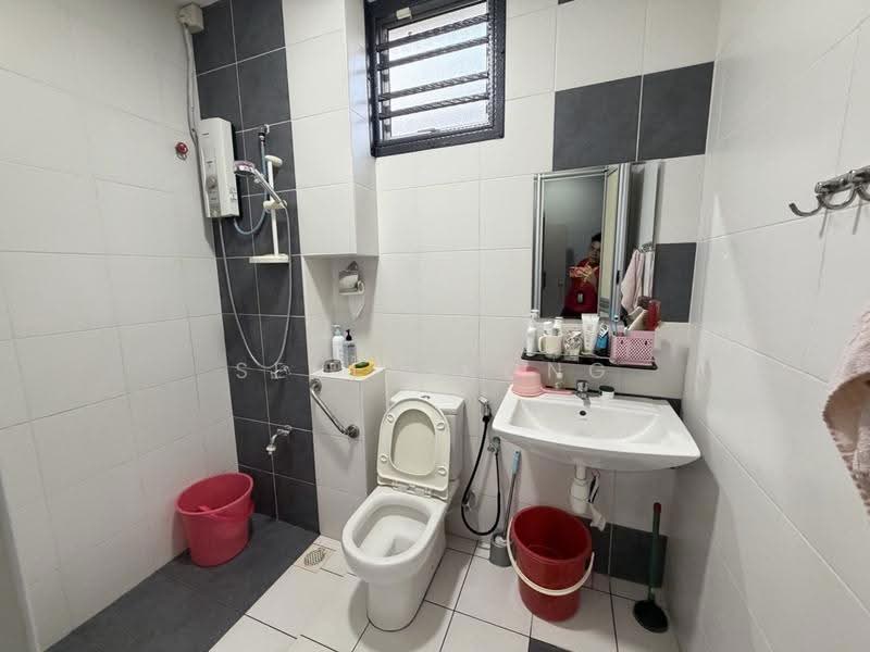 Rumah Teres 2-Tingkat untuk Dijual di Taman Nusa Idaman (Iskandar Puteri (Nusajaya)) - Seven Kong - Bathroom - PropertyGuru.com.my