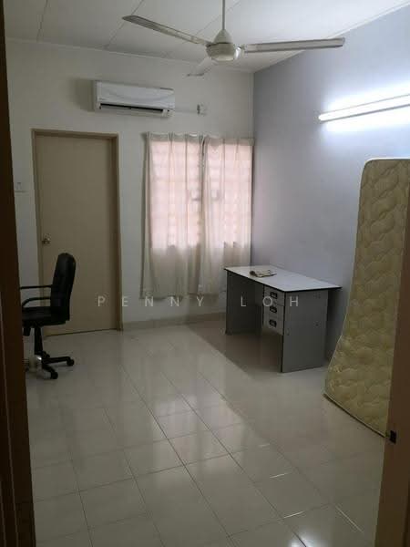 Terraced House for Rent in Taman Bukit Hartamas (Cheras) - Penny Loh - Study - PropertyGuru.com.my