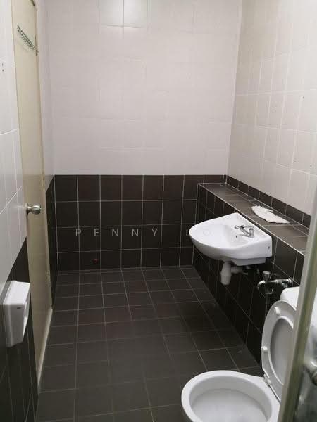 Terraced House for Rent in Taman Bukit Hartamas (Cheras) - Penny Loh - Bathroom - PropertyGuru.com.my