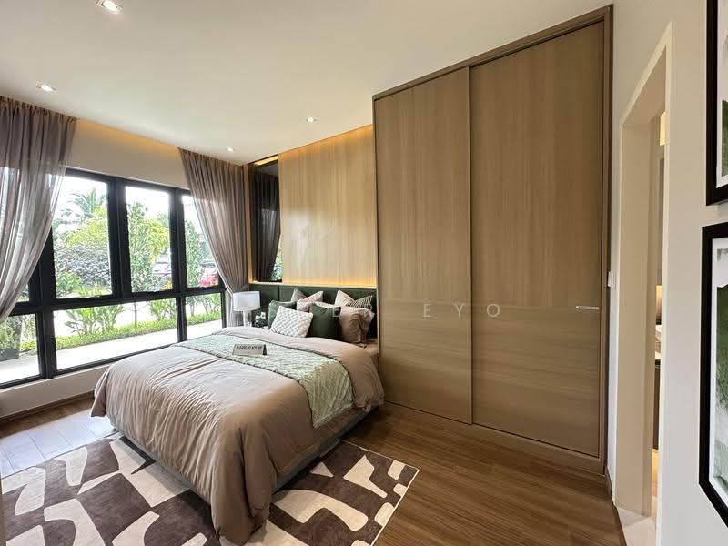 Service Residence for Sale at Hillview @ Senibong Cove - Jasper Eyo - Bedroom - PropertyGuru.com.my