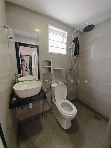 2-storey Terraced House for Sale in Taman Sri Sinar (Segambut) - Justin Seah - Bathroom - PropertyGuru.com.my