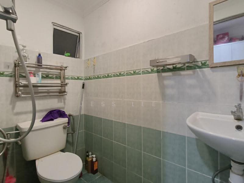 Townhouse for Sale in Ampang Jaya (Ampang) - Jess Lee - Bathroom - PropertyGuru.com.my