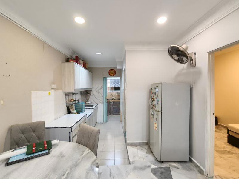 Townhouse for Sale in Ampang Jaya (Ampang) - Jess Lee - Kitchen - PropertyGuru.com.my