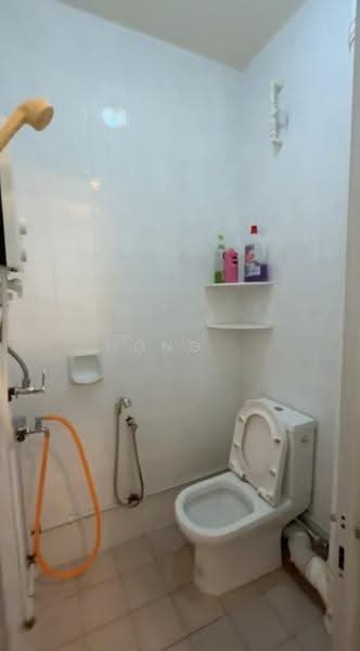 Apartment for Rent at Kingfisher Series - Hong . - Bathroom - PropertyGuru.com.my