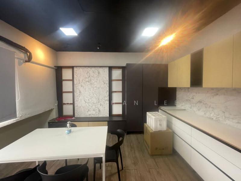 Kilang untuk Disewa di Taman Perindustrian Puchong Utama (Puchong) - Jonathan Lee - Kitchen - PropertyGuru.com.my