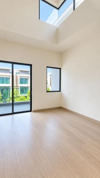 3-storey Terraced House for Sale in Bandar Nusaputra (Puchong) - Siet Lim Teh - Balcony - PropertyGuru.com.my
