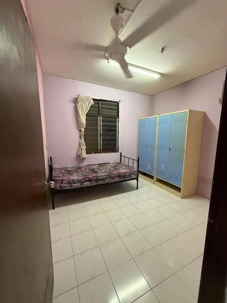 Pangsapuri untuk Disewa di Rose Villa Apartment - Seven Tay - Bedroom - PropertyGuru.com.my