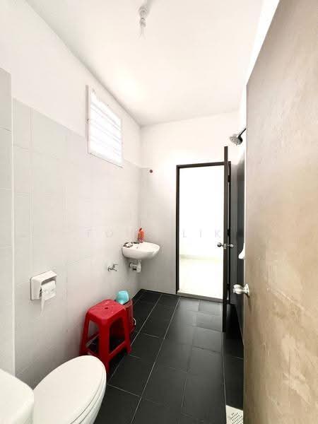 2-storey Terraced House for Sale in Taman Pulai Hijauan (Skudai) - Fong Lik - Bathroom - PropertyGuru.com.my