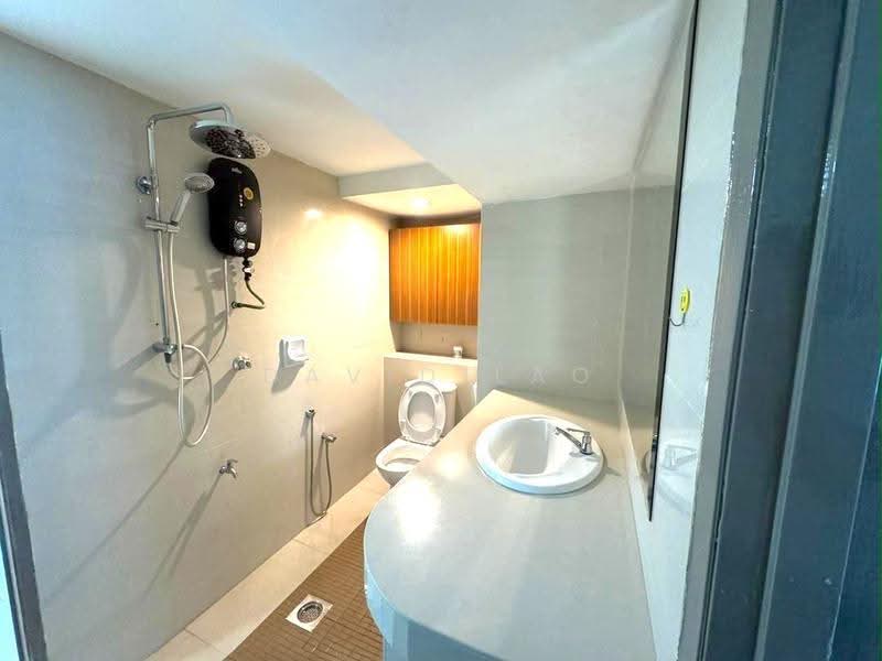 Semi-Detached House for Rent in Bangsar Hill (Bangsar) - David Lao - Bathroom - PropertyGuru.com.my
