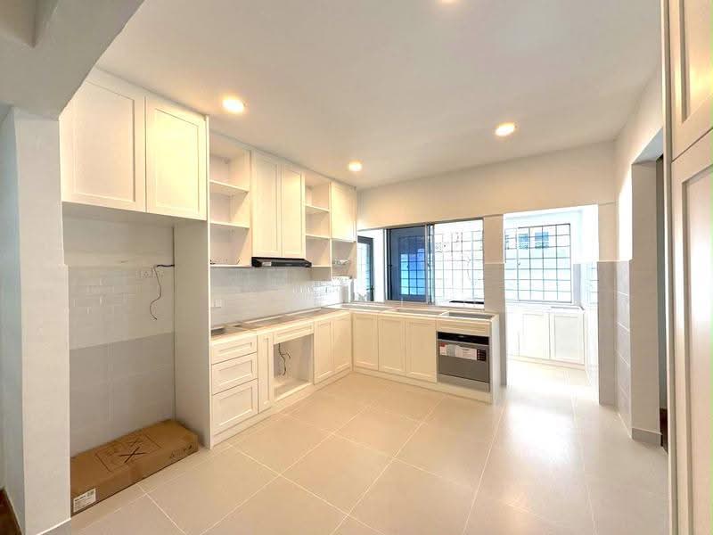 Semi-Detached House for Rent in Bangsar Hill (Bangsar) - David Lao - Kitchen - PropertyGuru.com.my