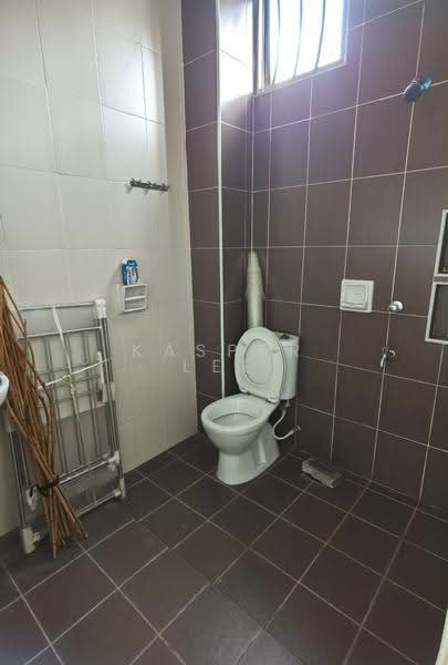 2-storey Terraced House for Sale in Taman Bukit Mewah (Tampoi) - Kasper Lee - Bathroom - PropertyGuru.com.my