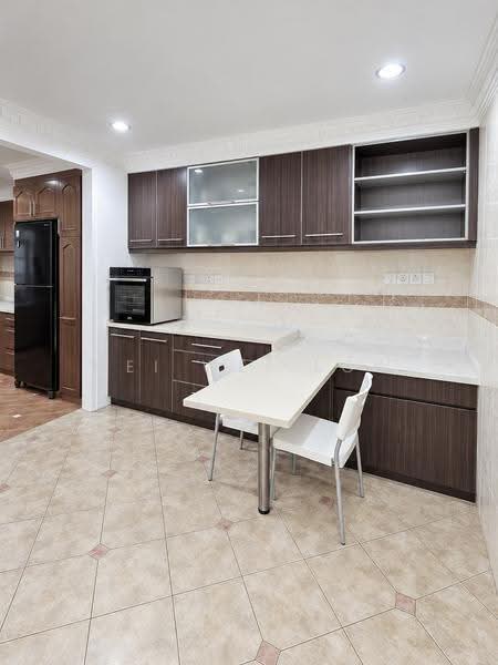 2-storey Terraced House for Sale in Bandar Kinrara Seksyen 5 (Bandar Kinrara) - Wei Wei Low - Kitchen - PropertyGuru.com.my