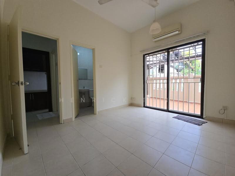 2-storey Terraced House for Sale in Bandar Kinrara Seksyen 6 (Bandar Kinrara) - Henrick Tan - Interior - PropertyGuru.com.my