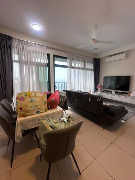 Service Residence for Sale at 8Scape Residence @ Sutera - Ziyan Liew - Living Room - PropertyGuru.com.my