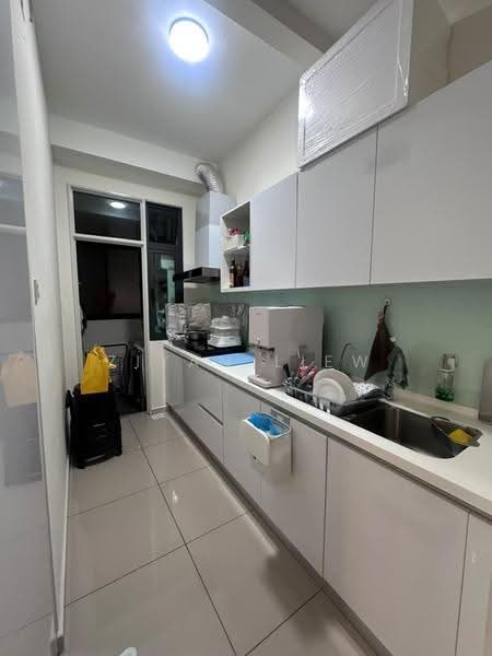 Service Residence for Sale at 8Scape Residence @ Sutera - Ziyan Liew - Kitchen - PropertyGuru.com.my