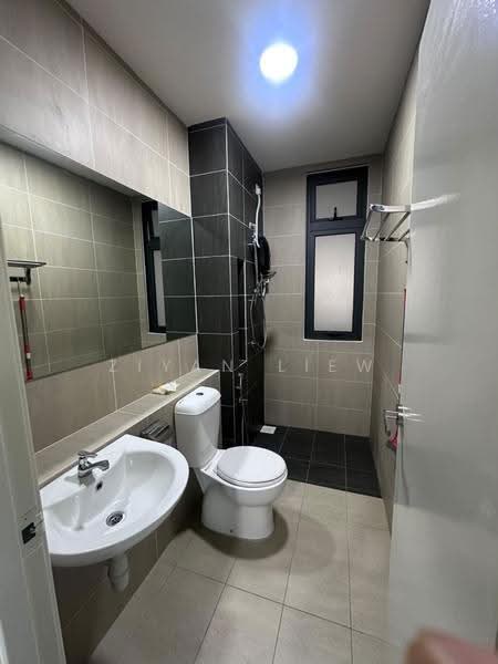 Service Residence for Sale at 8Scape Residence @ Sutera - Ziyan Liew - Bathroom - PropertyGuru.com.my