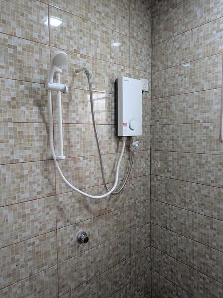 2-storey Terraced House for Rent in TAMAN PUCHONG UTAMA (Puchong) - Elise Tan - Bathroom - PropertyGuru.com.my