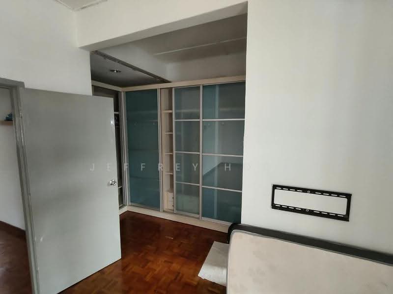 2-storey Terraced House for Sale in Taman Bukit Emas (Balakong) - Jeffrey Hoon - Bedroom - PropertyGuru.com.my