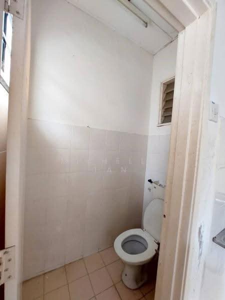 Flat for Sale at Sri Saujana - Michelle Tan - Bathroom - PropertyGuru.com.my