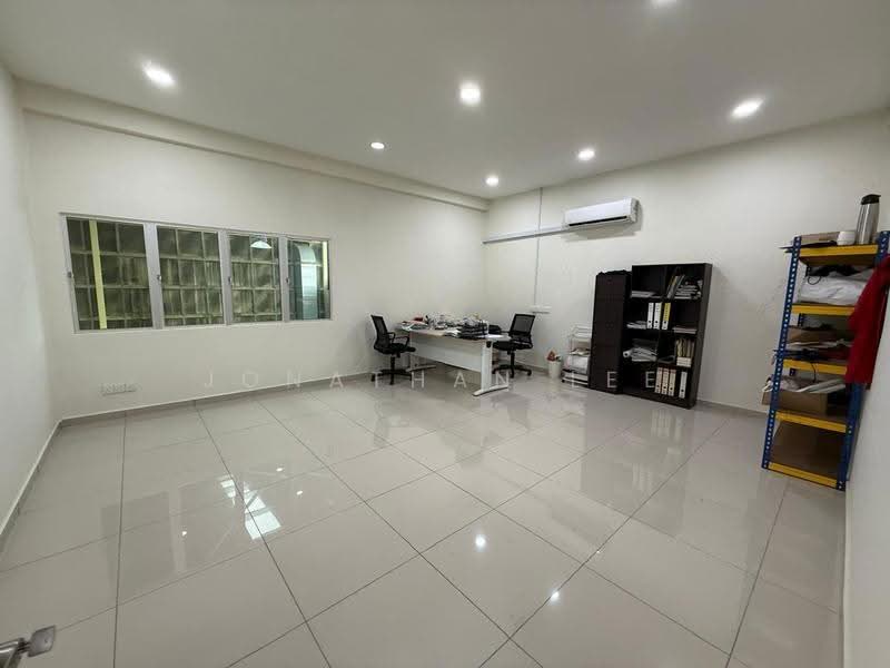 Factory for Sale in Puchong (Selangor) - Jonathan Lee - Interior - PropertyGuru.com.my