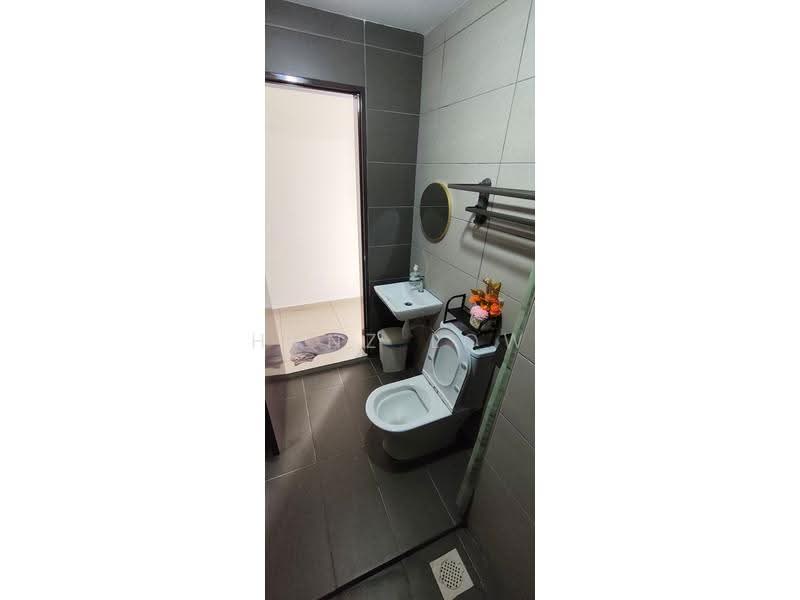 Condominium for Rent at The Jalil (Bayu Jalil) - Hanz Low - Bathroom - PropertyGuru.com.my