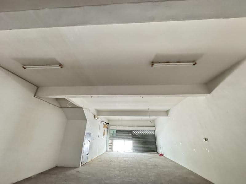 Shop for Sale in Taman Rinting (Masai) - Chloe Chin - Interior - PropertyGuru.com.my