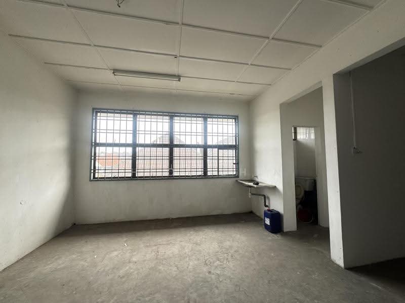 Shop for Sale in Taman Rinting (Masai) - Chloe Chin - Interior - PropertyGuru.com.my