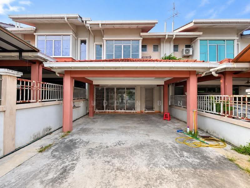 Rumah Teres 2-Tingkat untuk Dijual di Bandar Seri Putra (Bangi) - Aizuddin bin Ahmad - Exterior - PropertyGuru.com.my