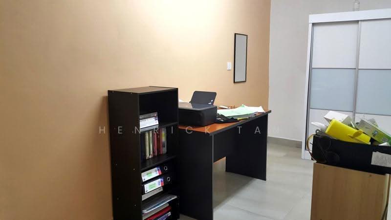 Rumah Teres 2-Tingkat untuk Dijual di Pjs 7 (Sunway) - Henrick Tan - Study - PropertyGuru.com.my