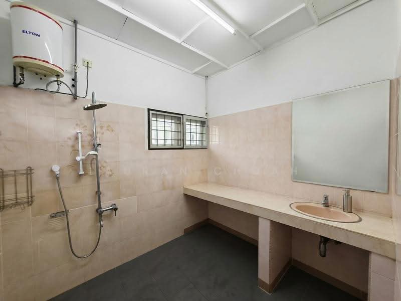 Rumah Banglo untuk Dijual di SS3 (Petaling Jaya) - Lauran Chuah - Bathroom - PropertyGuru.com.my