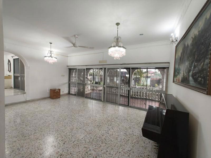Rumah Banglo untuk Dijual di SS3 (Petaling Jaya) - Lauran Chuah - Living Room - PropertyGuru.com.my