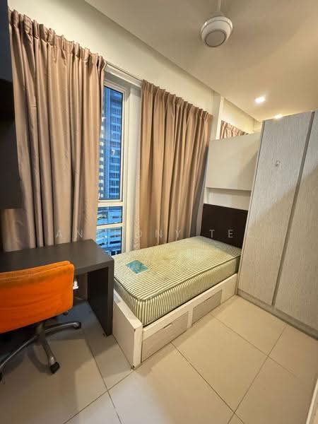Kediaman Servis untuk Disewa di Garden Plaza - Anthony Tek - Bedroom - PropertyGuru.com.my