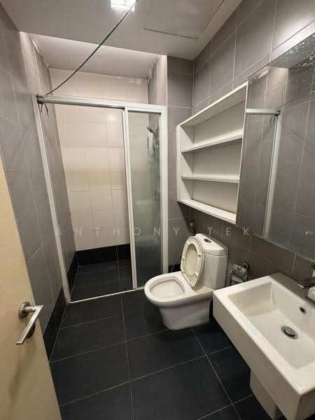 Kediaman Servis untuk Disewa di Garden Plaza - Anthony Tek - Bathroom - PropertyGuru.com.my