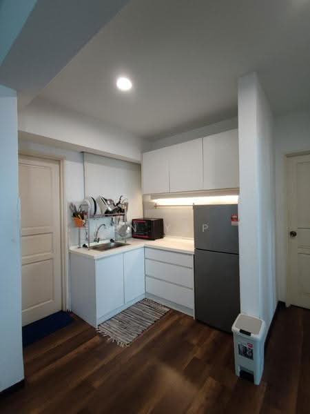 Kediaman Servis untuk Dijual di Main Place Residence - Ken Yap - Kitchen - PropertyGuru.com.my