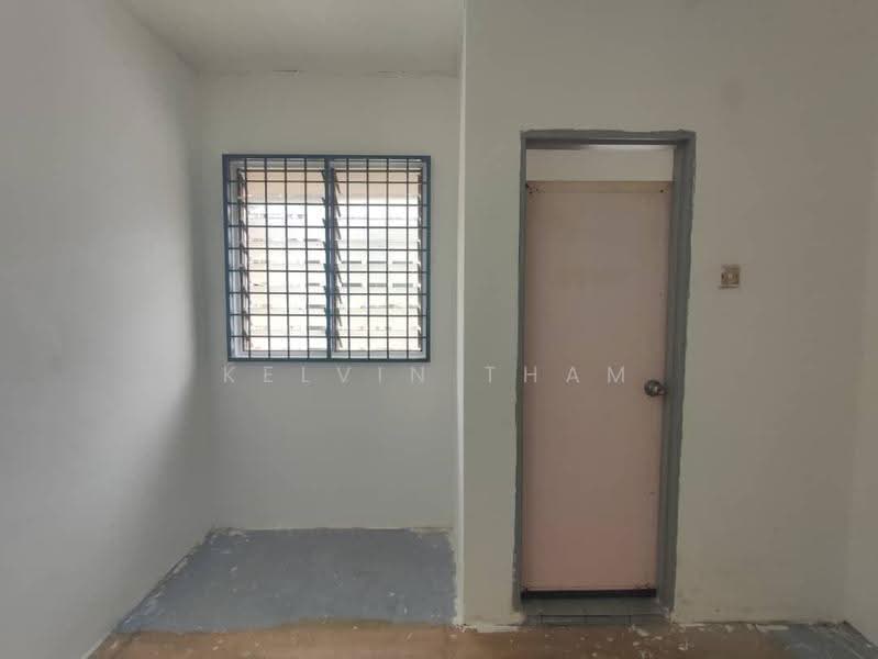 Apartment for Sale at Bandar Bukit Tinggi 1 Apartment - Kelvin Tham - PropertyGuru.com.my