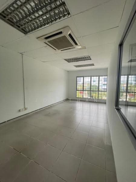 Terrace Factory for Sale in Taman Perindustrian Puchong Utama (Puchong) - Jonathan Lee - PropertyGuru.com.my