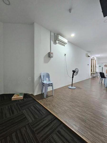 Kedai untuk Disewa di Taman Molek (Johor Bahru) - Coco Lee - Interior - PropertyGuru.com.my