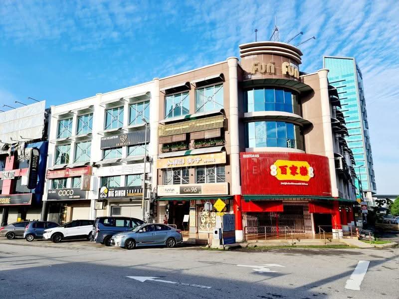 Shop / Office for Rent in Bandar Puteri Puchong (Puchong) - John Lee - Exterior - PropertyGuru.com.my