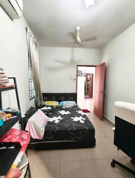 2-storey Terraced House for Sale in Taman Bestari Indah (Ulu Tiram) - Winson Lim - Bedroom - PropertyGuru.com.my
