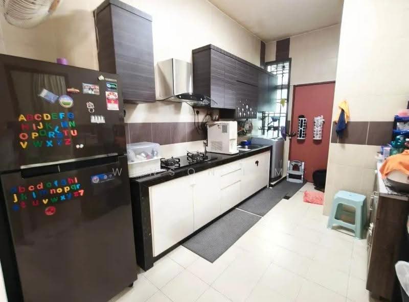 2-storey Terraced House for Sale in Taman Bestari Indah (Ulu Tiram) - Winson Lim - Kitchen - PropertyGuru.com.my