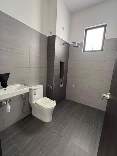 2-storey Terraced House for Sale in Taman Impian Emas (Skudai) - Kasper Lee - Bathroom - PropertyGuru.com.my