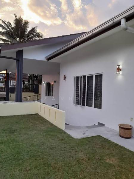 Bungalow House for Sale in Taman Villa Heights (Kajang) - Suzanne Lu - Exterior - PropertyGuru.com.my