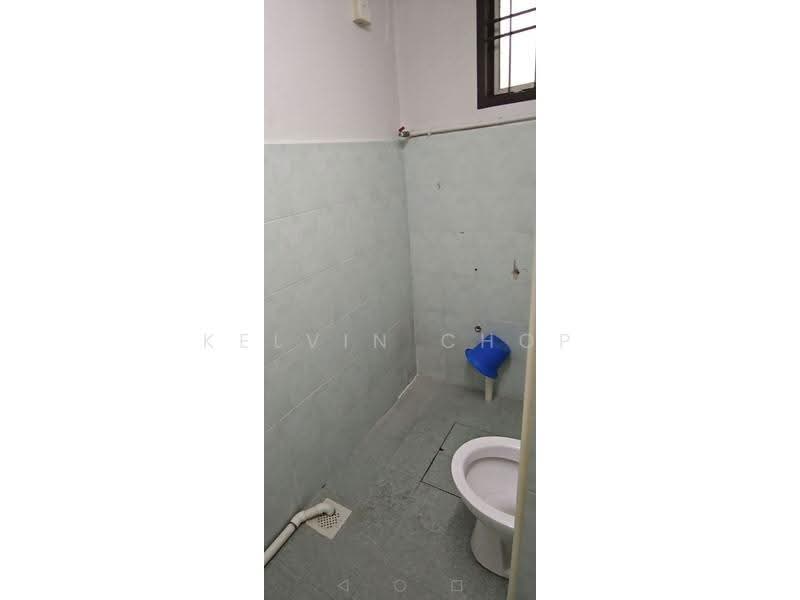 1-storey Terraced House for Rent in Bandar Seri Alam (Masai) - Kelvin Chop - Bathroom - PropertyGuru.com.my
