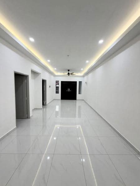 1-storey Terraced House for Sale in Taman Pelangi (Johor Bahru) - Yik Tat - Interior - PropertyGuru.com.my