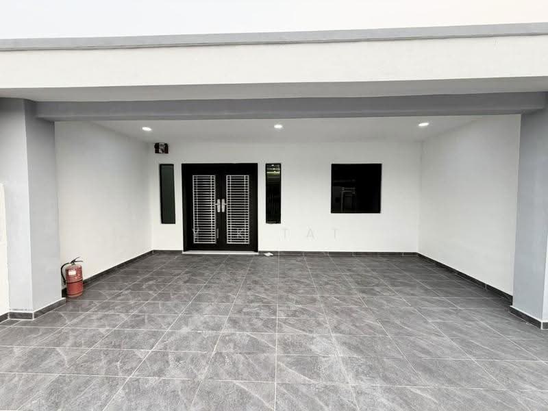 1-storey Terraced House for Sale in Taman Pelangi (Johor Bahru) - Yik Tat - Entrance - PropertyGuru.com.my