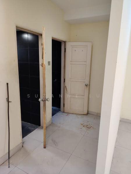 Shop / Office for Rent in Kajang (Selangor) - Suzanne Lu - Interior - PropertyGuru.com.my