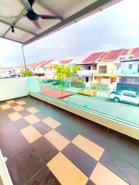 Rumah Teres 2-Tingkat untuk Disewa di Taman Nusa Sentral (Iskandar Puteri (Nusajaya)) - Jimmy Ooi - Balcony - PropertyGuru.com.my