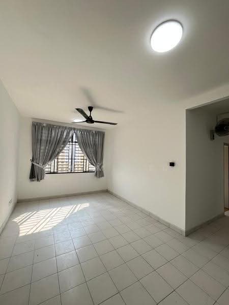 Apartment for Rent at Seri Molek Perdana - Casmin Eu - Living Room - PropertyGuru.com.my